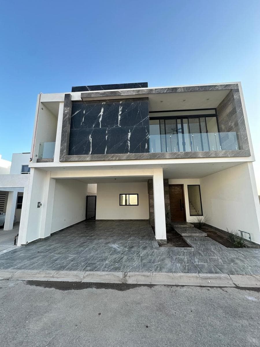 House in Villas del Renacimiento