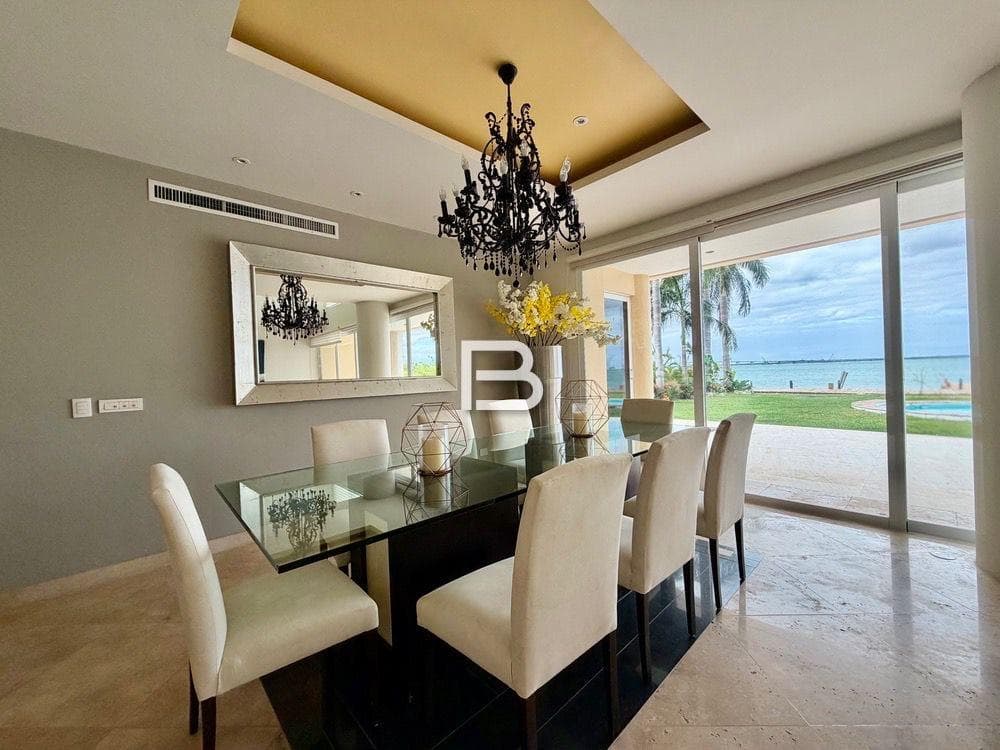 Furnished House for Rent in Isla Dorada with a Dock