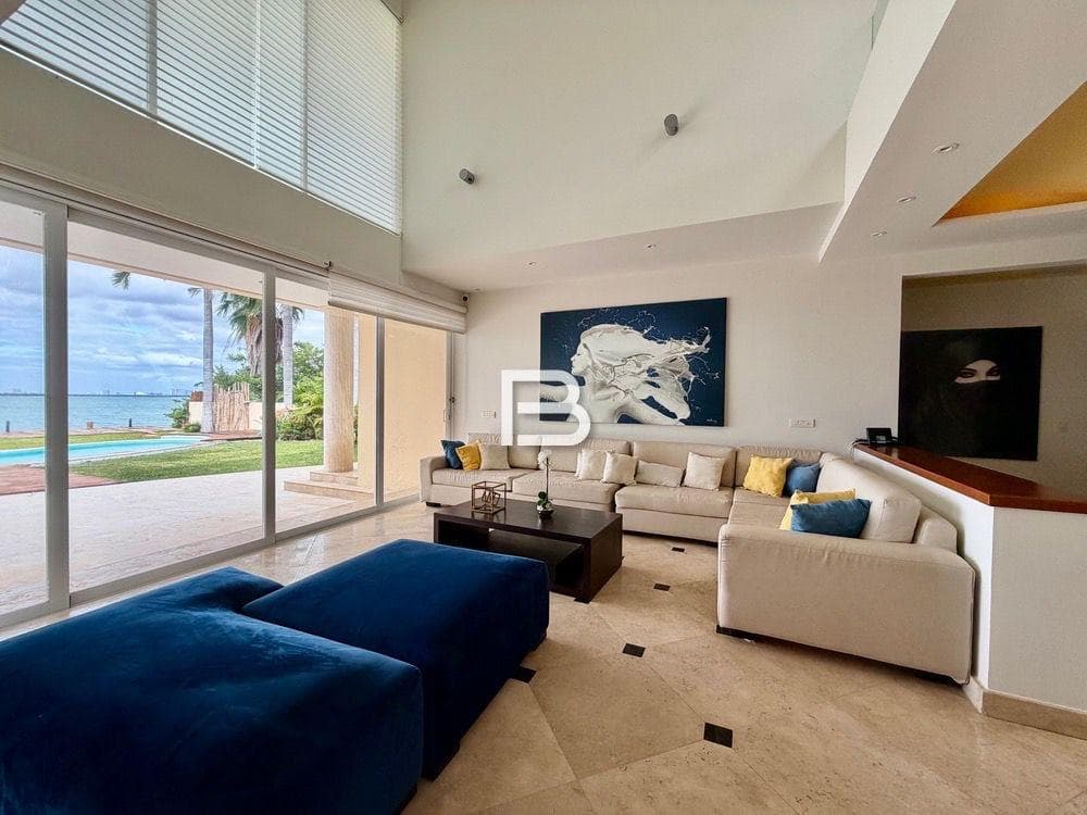 Furnished House for Rent in Isla Dorada with a Dock