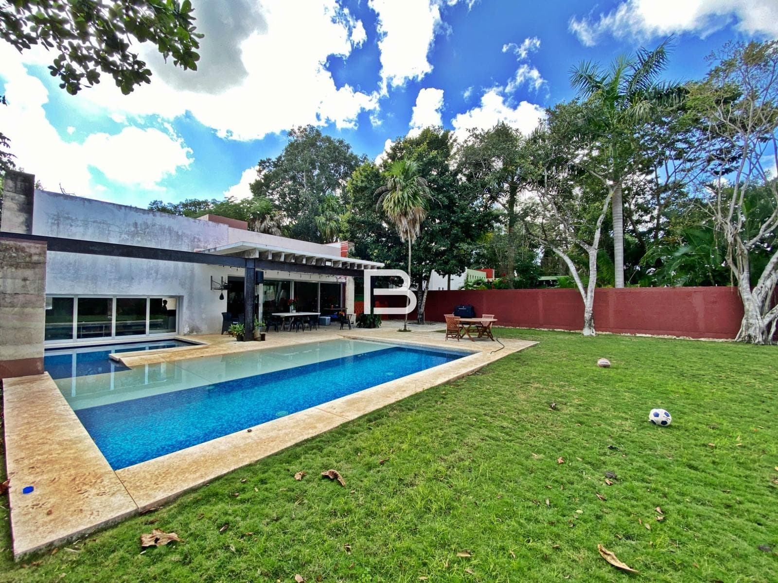 House for Sale in Col. Doctores, Cancún