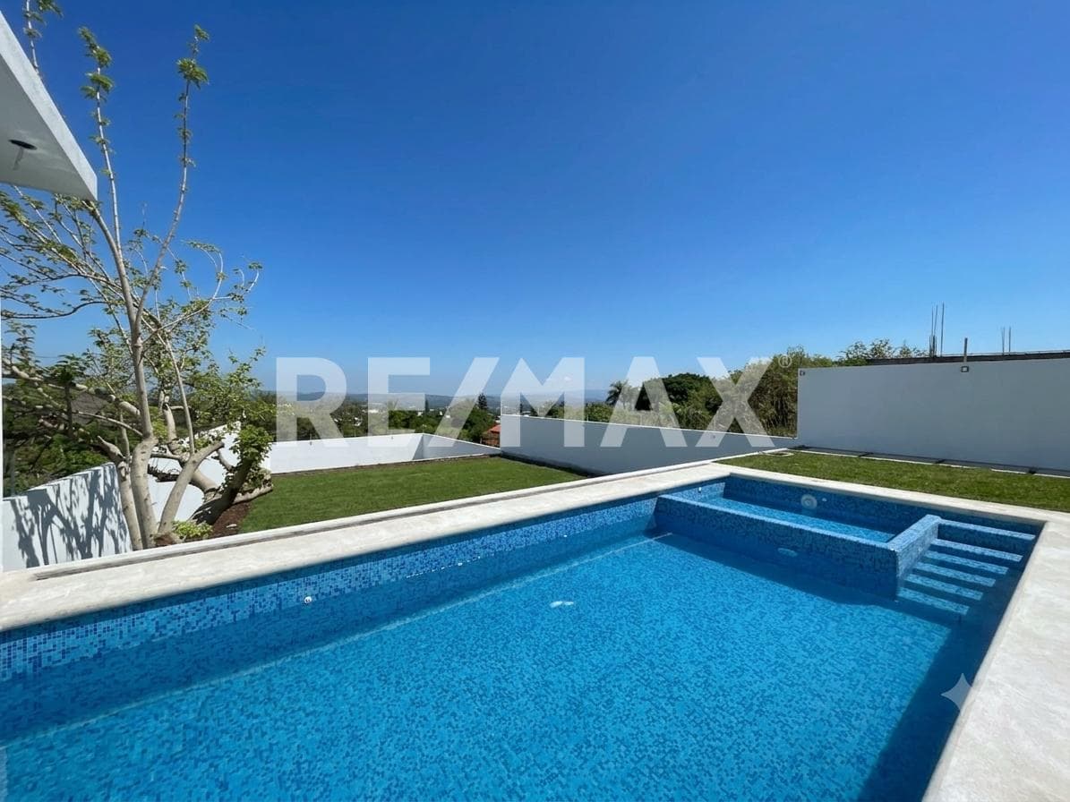 House for Sale in Morelos, Altos de Oaxtepec