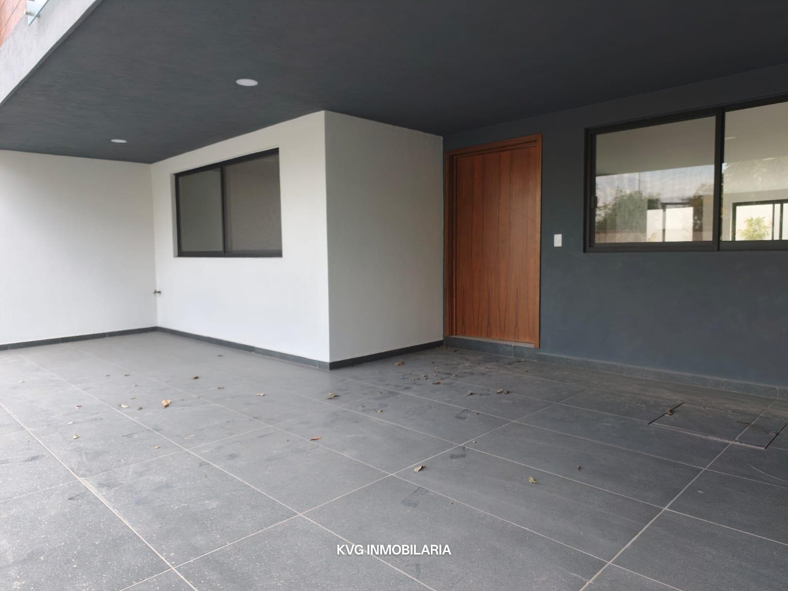 House for sale, 3 to 5 bedrooms, terrace with barbecue, Lomas de Angelópolis, Puebla