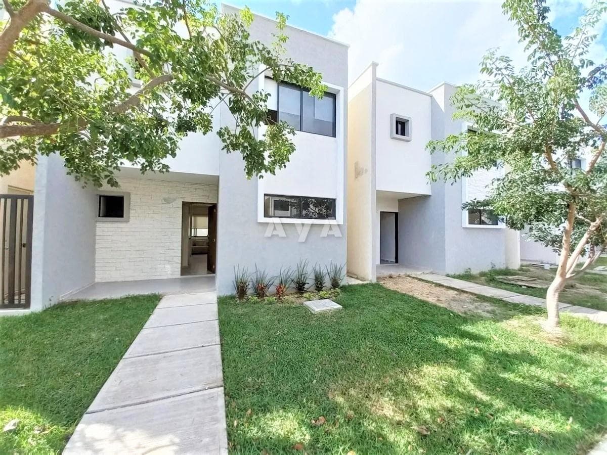 House for Sale, 4 Bedrooms, 2 Stories, Av. Mallorca, SM 327, Polígono Sur, Cancún