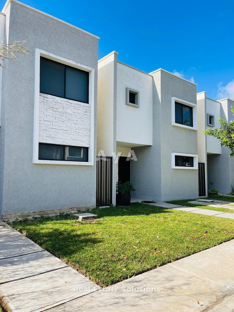 House for Sale, 3 Bedrooms, EXTRA LAND, Av. Mallorca, SM 327, Polígono Sur, Cancún