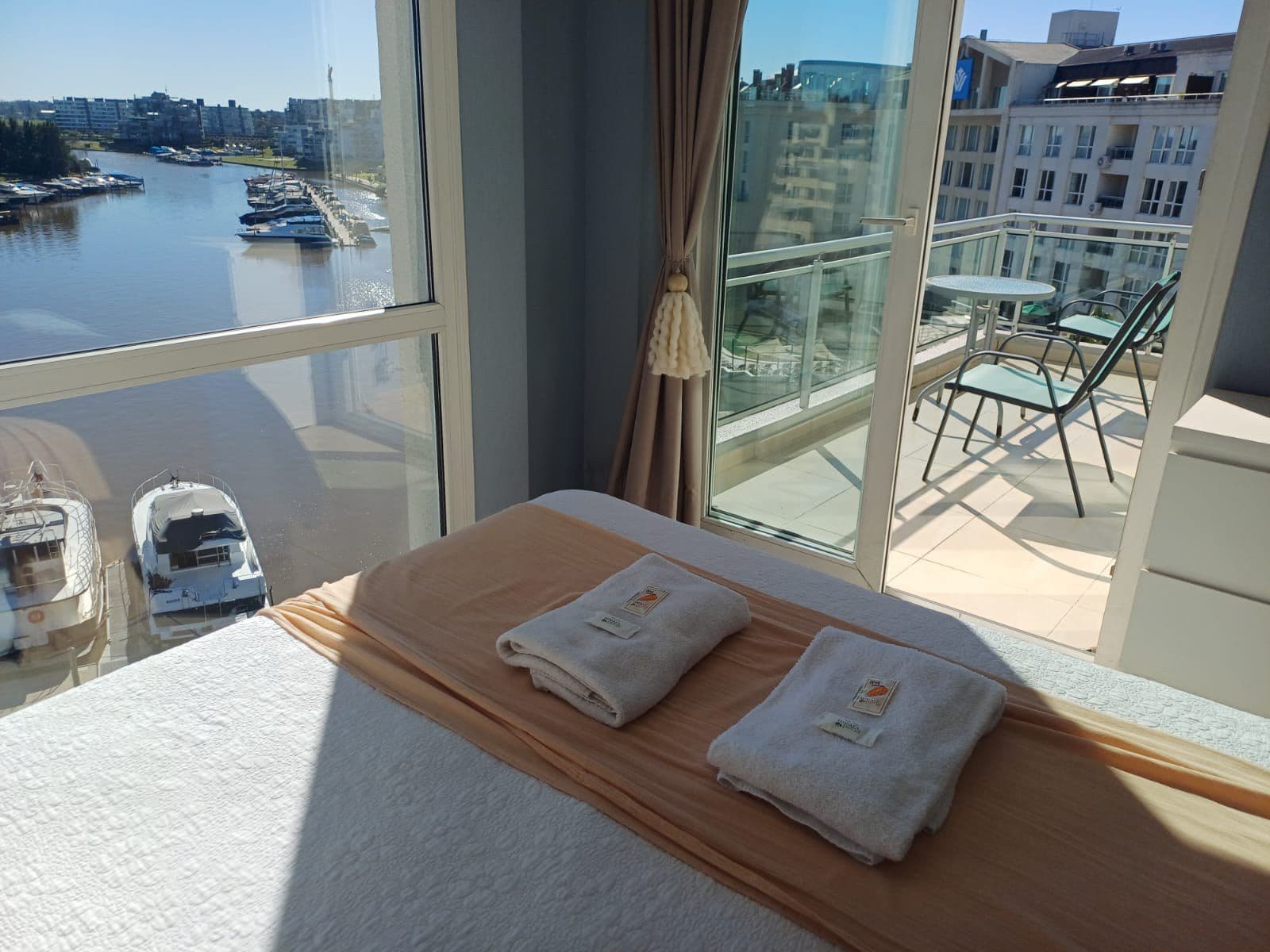 Apartment for Sale - Wyndham Condominiums