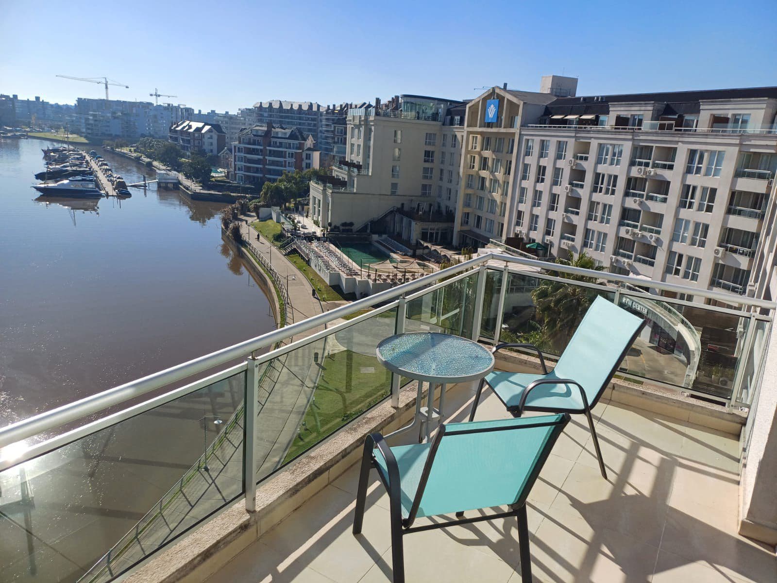 Apartment for Sale - Wyndham Condominiums