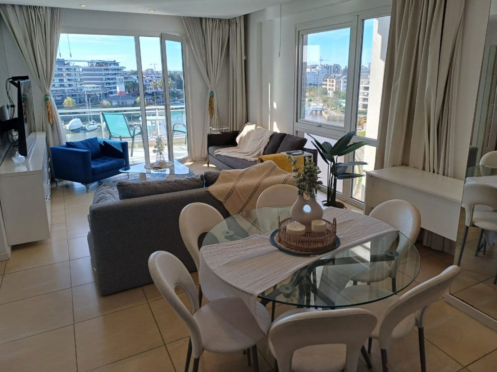 Apartment for Sale - Wyndham Condominiums
