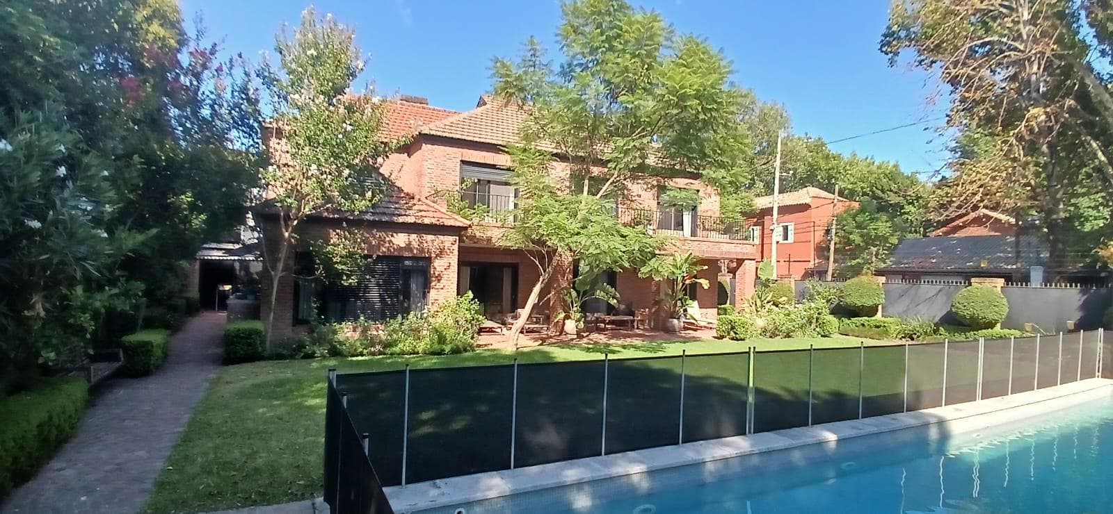 Impeccable house for sale in the Historic District of San Isidro, with a garden, pool, and barbecue area