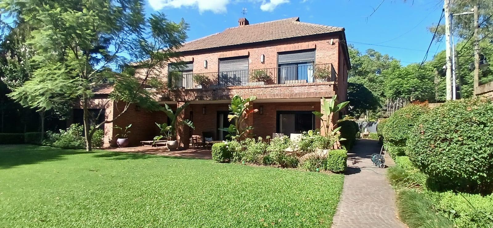 Impeccable house for sale in the Historic District of San Isidro, with a garden, pool, and barbecue area