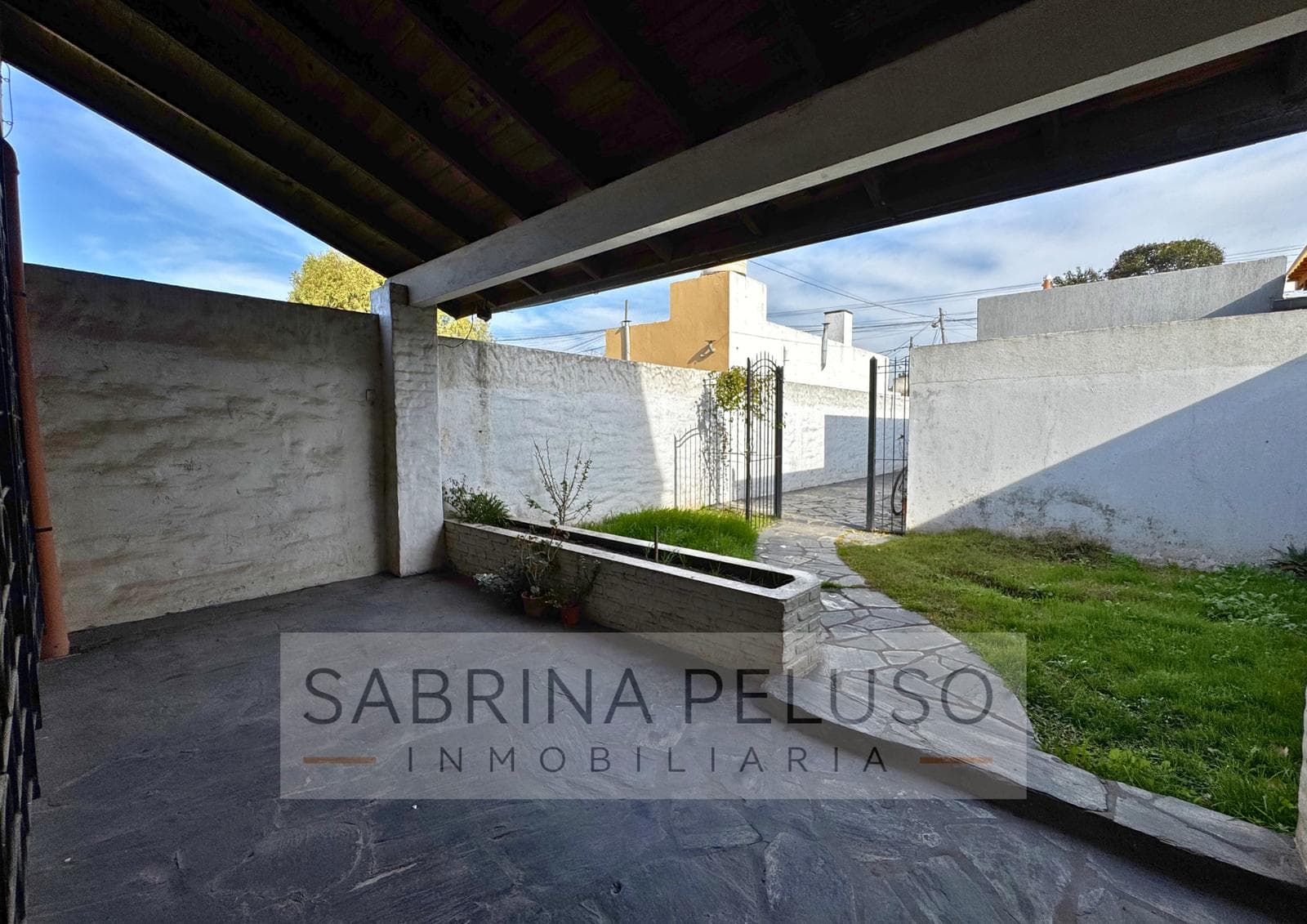 5-room penthouse for sale in Moreno—qualifies for CRED financing