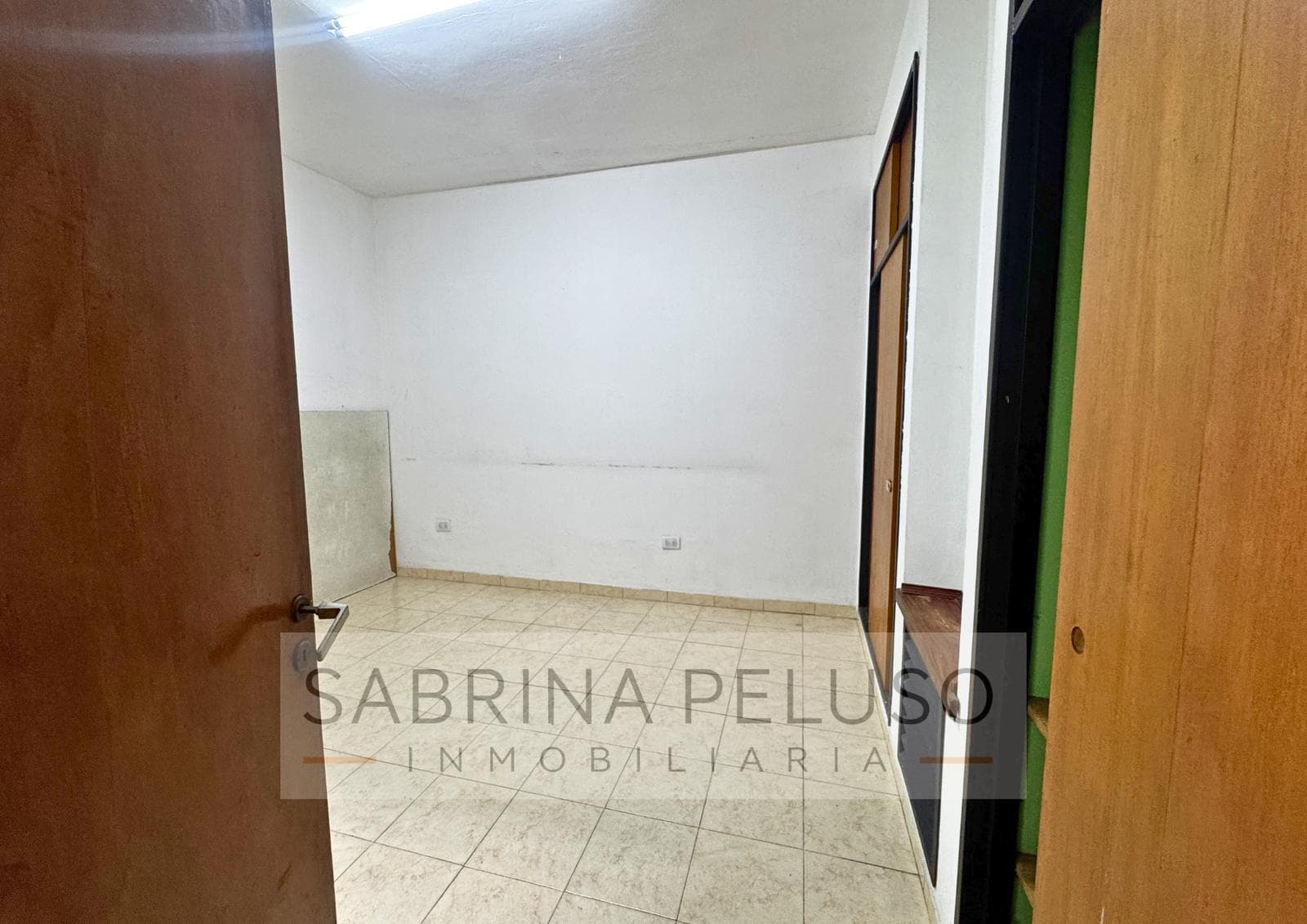 5-room penthouse for sale in Moreno—qualifies for CRED financing