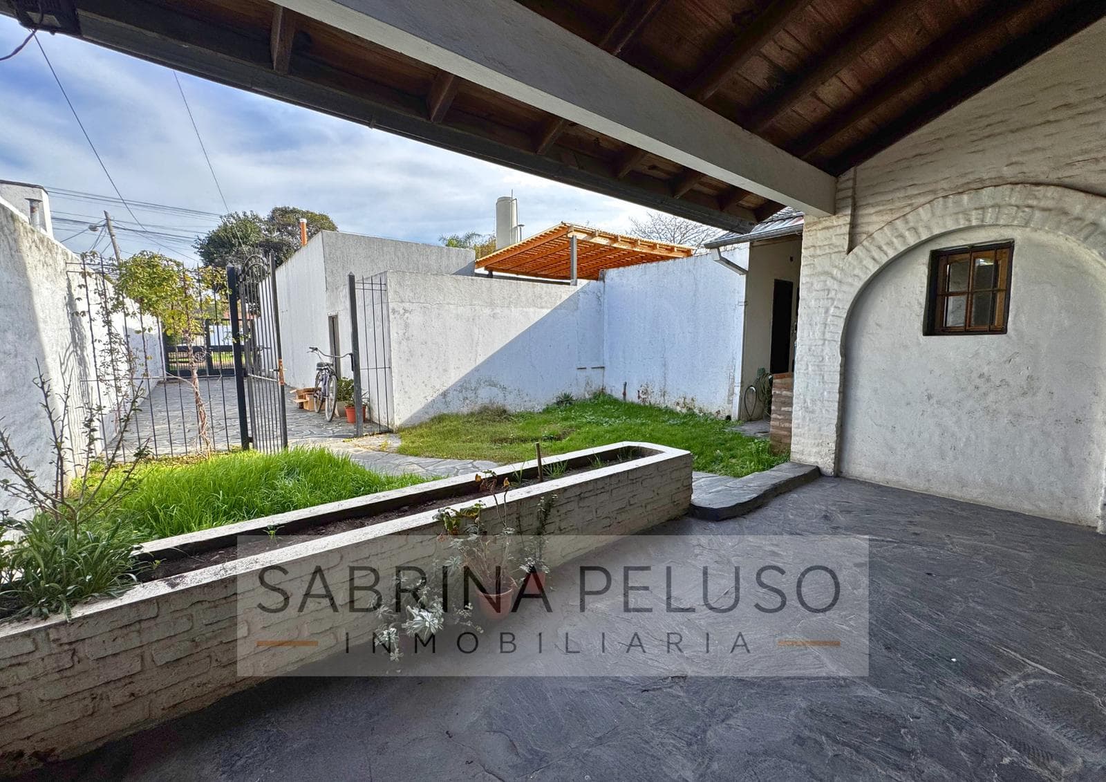 5-room penthouse for sale in Moreno—qualifies for CRED financing