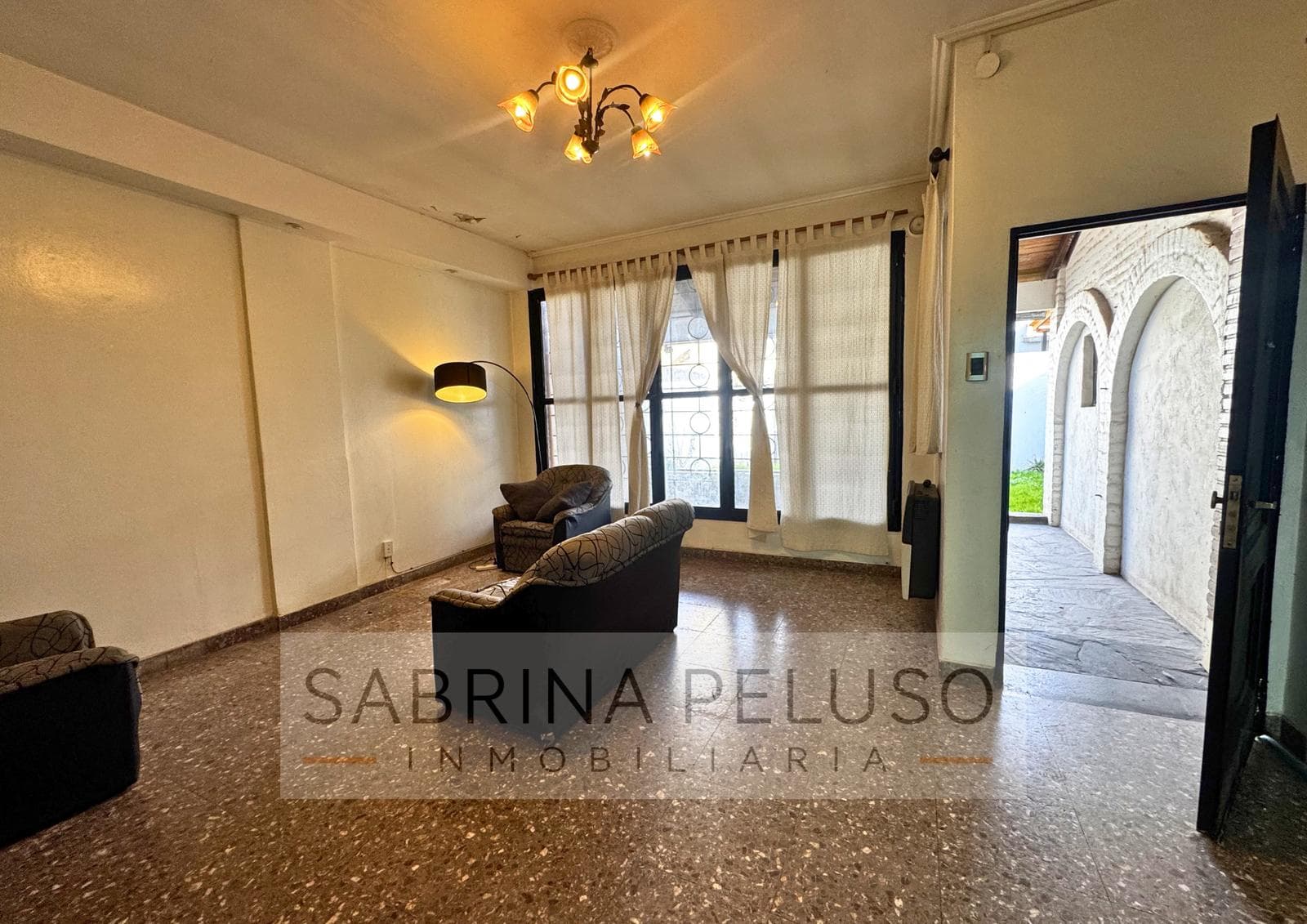 5-room penthouse for sale in Moreno—qualifies for CRED financing