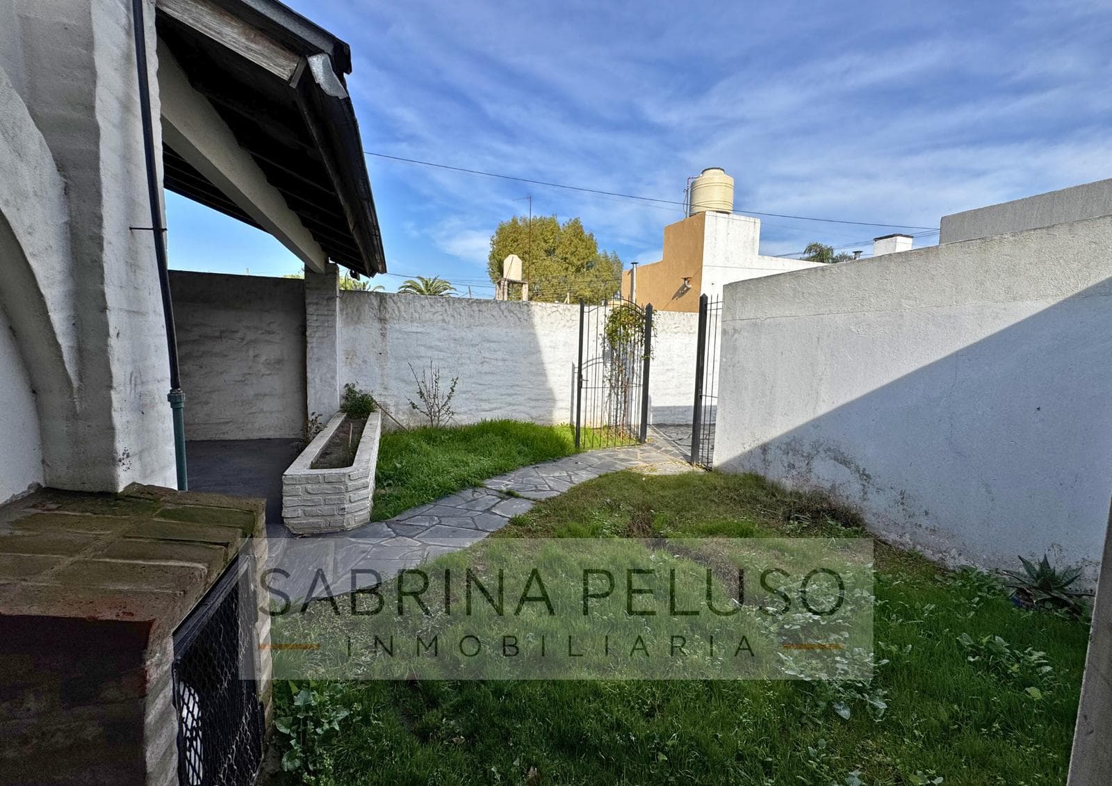 5-room penthouse for sale in Moreno—qualifies for CRED financing