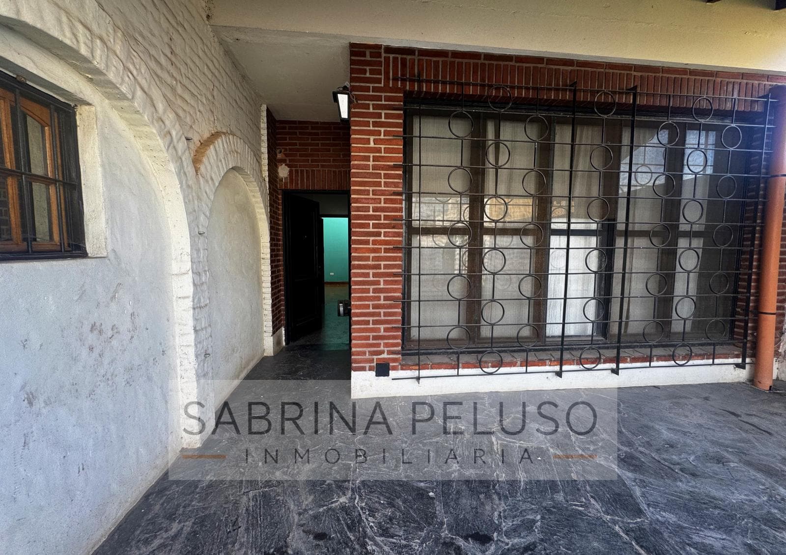 5-room penthouse for sale in Moreno—qualifies for CRED financing