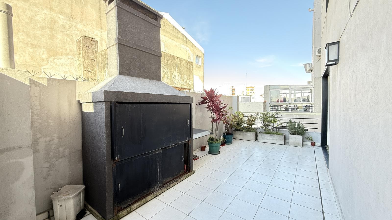 Apartment for SALE: DUPLEX in PARQUE CENTENARIO—4 ROOMS, BRIGHT and SURROUNDED BY GREENERY in Villa Crespo