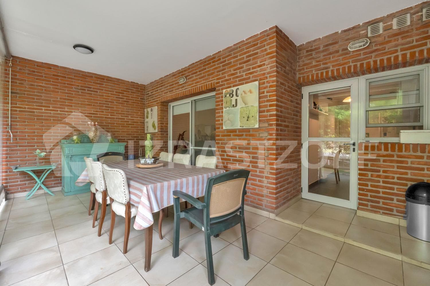 Three-bedroom apartment for sale in CC. Pueyrredon on the ground floor