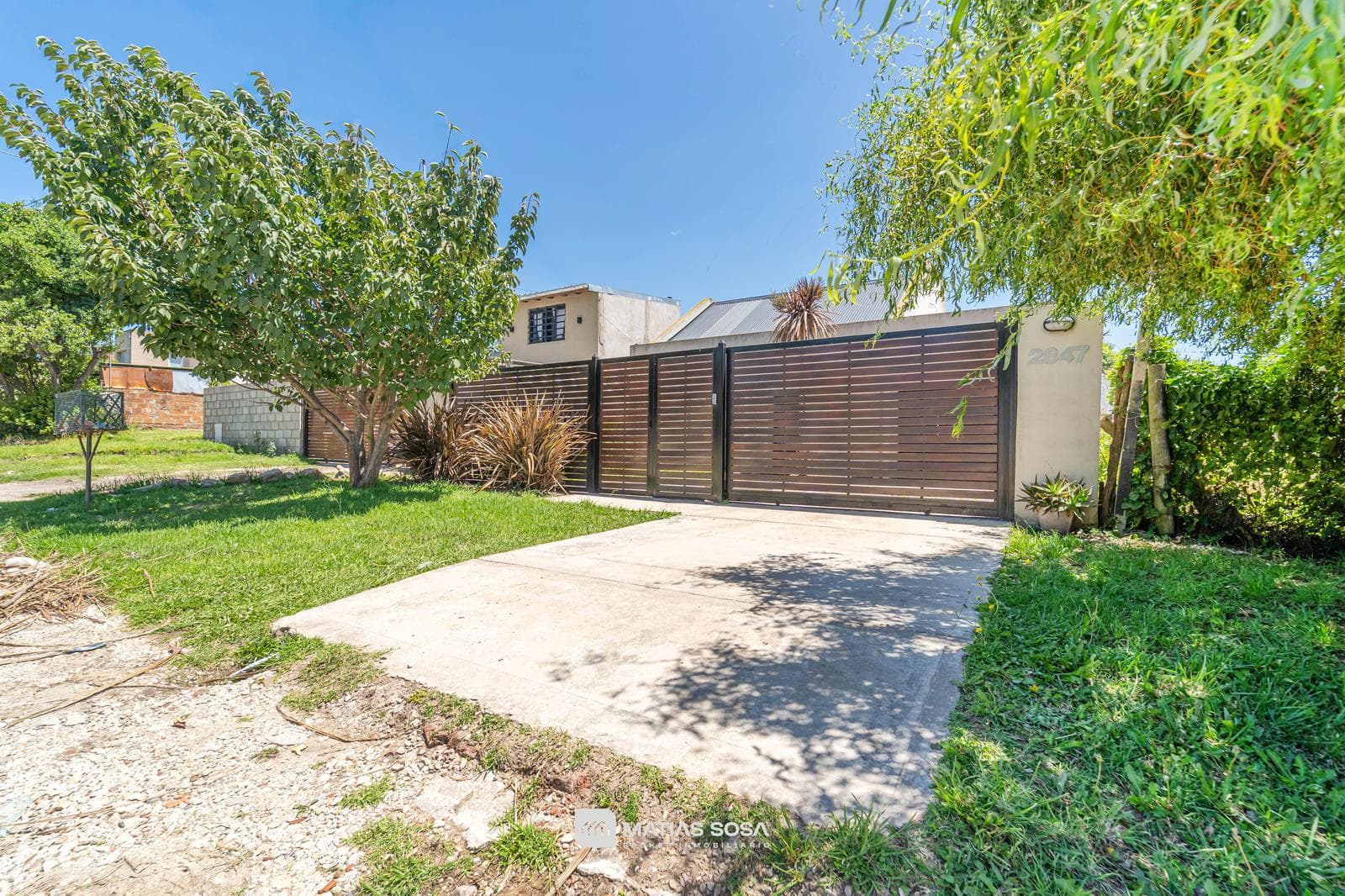 House in Las Colinas, P. Ramos - For Sale - Modern - Park