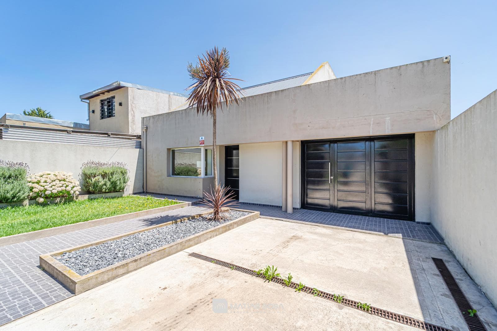House in Las Colinas, P. Ramos - For Sale - Modern - Park