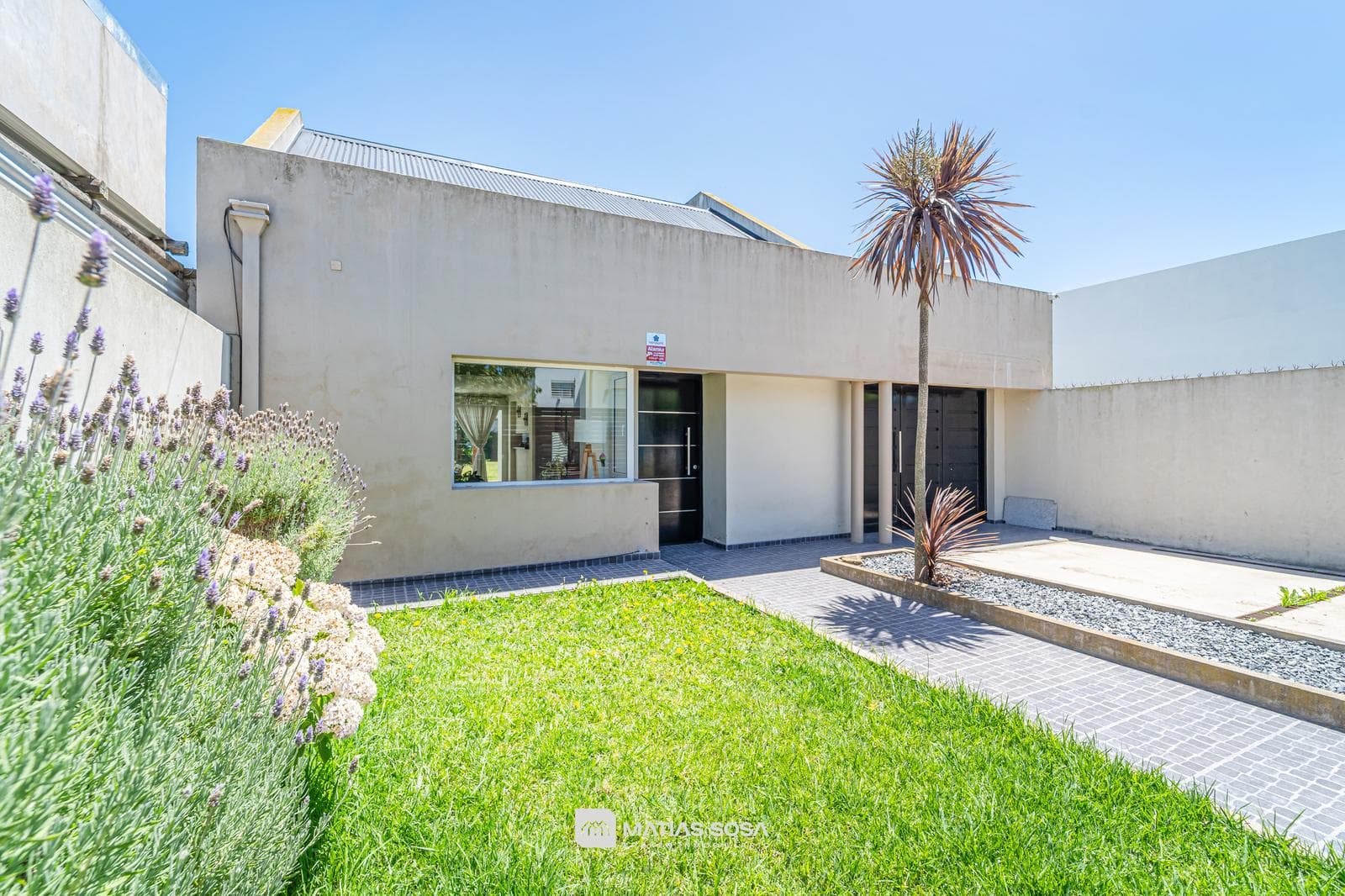 House in Las Colinas, P. Ramos - For Sale - Modern - Park