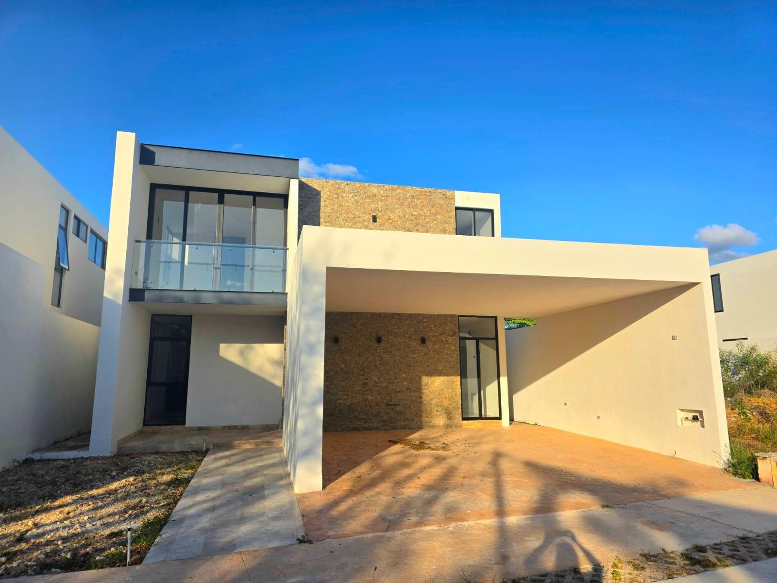 House for Sale in the Varena Cholul Residential Community