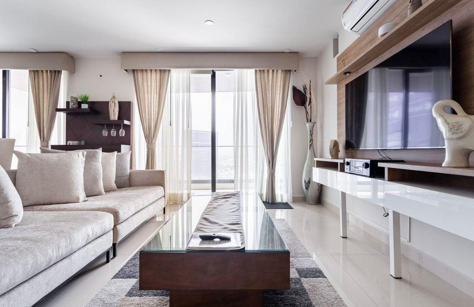 PENTHOUSE FOR SALE IN THE BAKARA TOWER, SANTA MARIA
