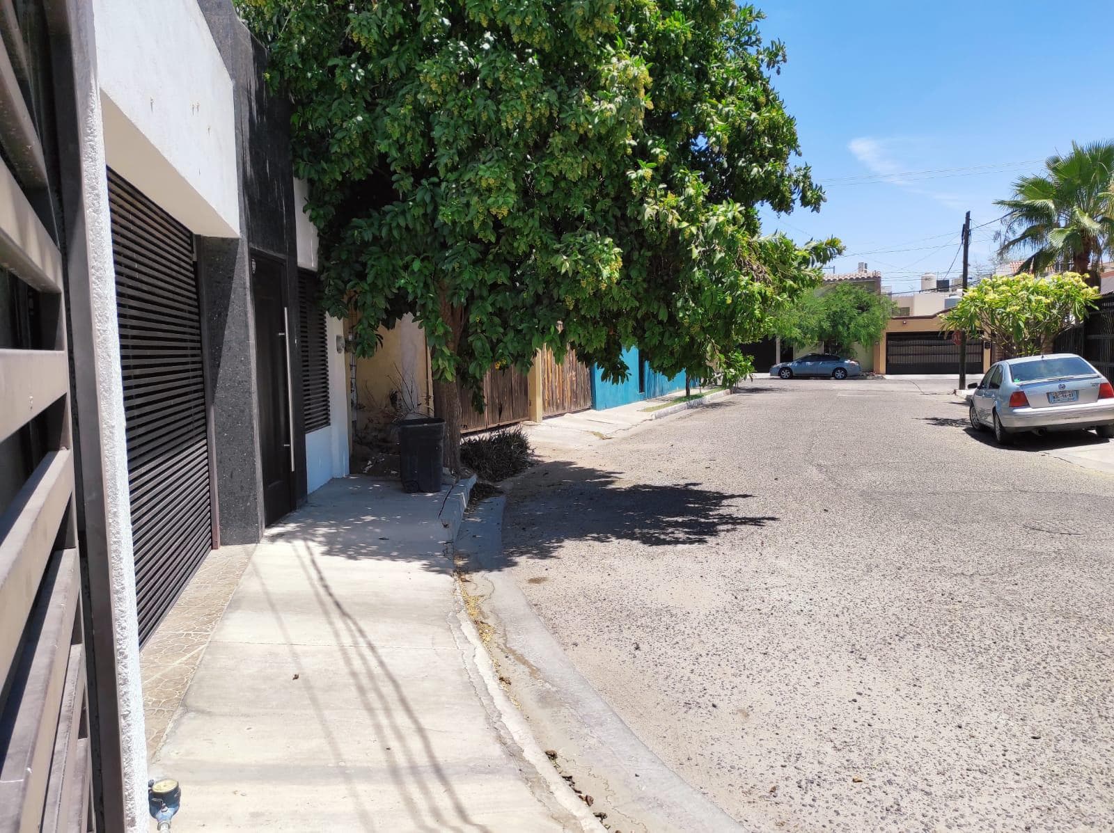 Fully furnished house for sale in a very central location in Colonia Staus, west of Hermosillo