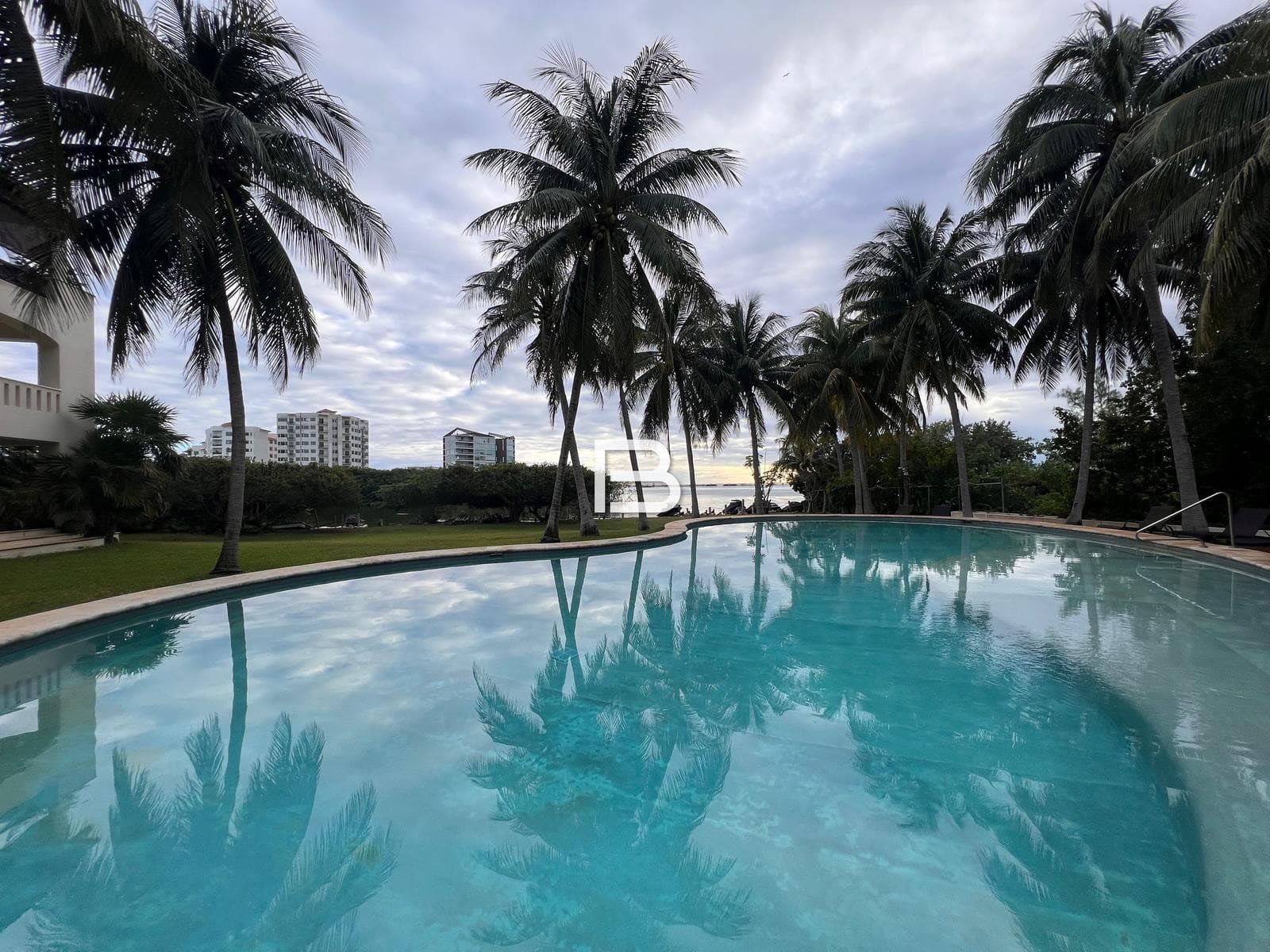 Apartment for Sale in Isla Bonita, Pok Ta Pok