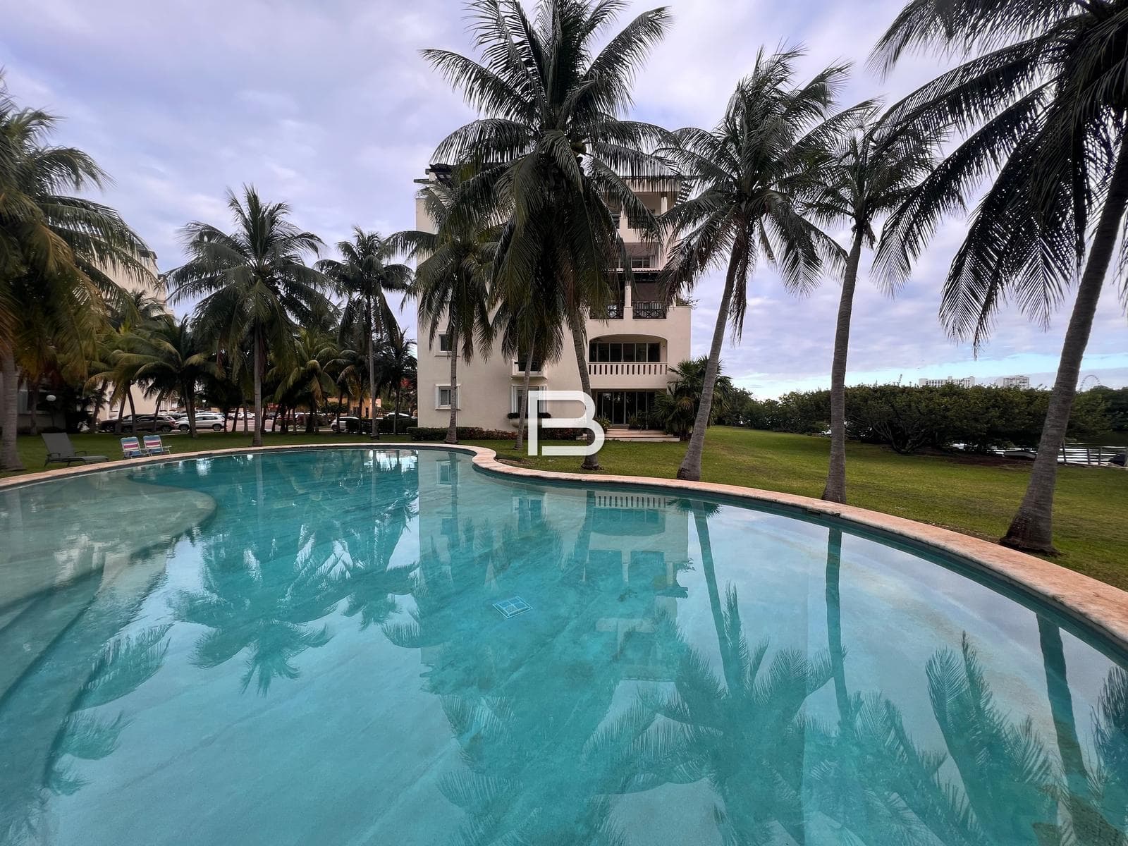 Apartment for Sale in Isla Bonita, Pok Ta Pok