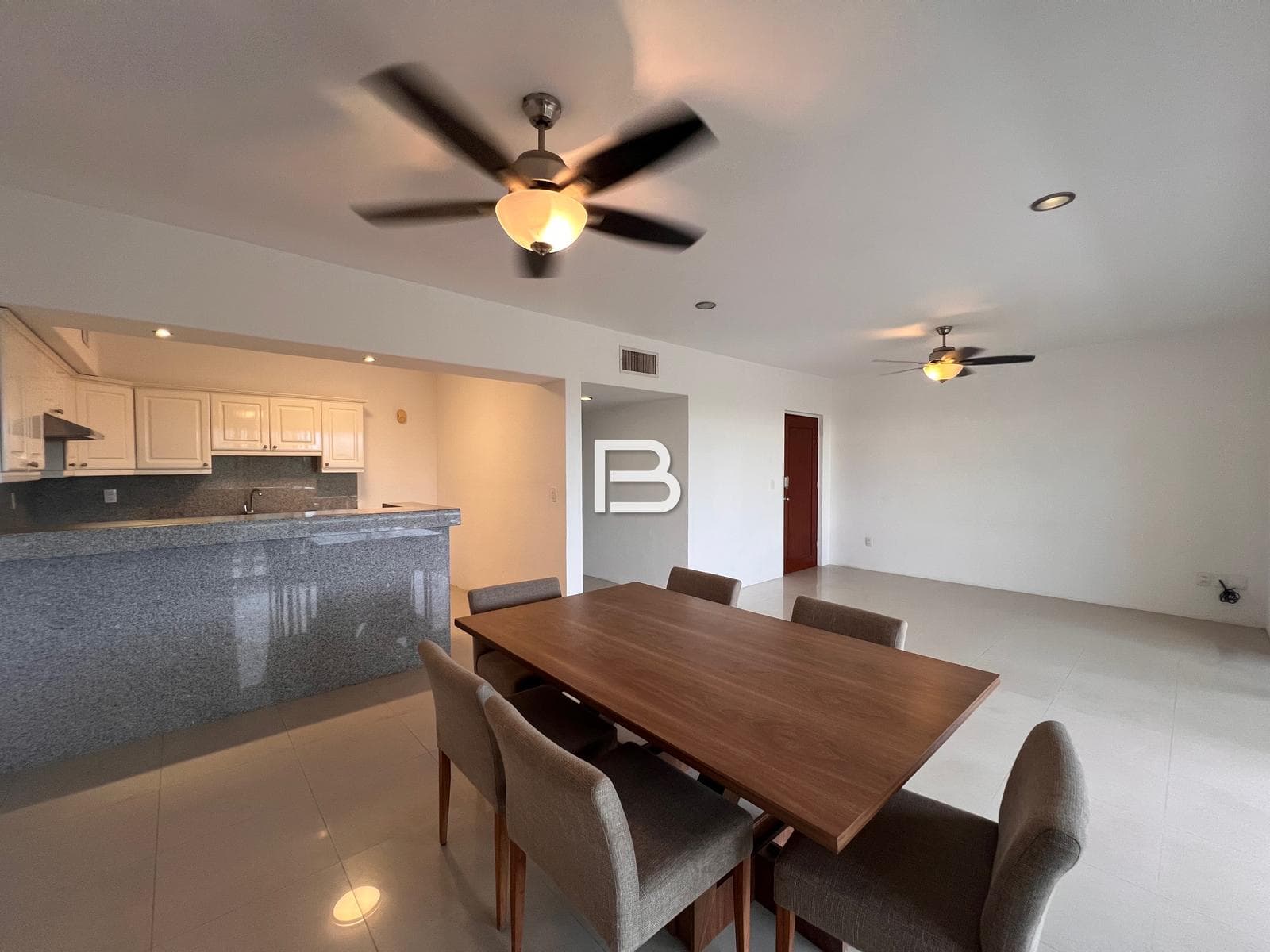 Apartment for Rent in Pok Ta Pok, Isla Bonita