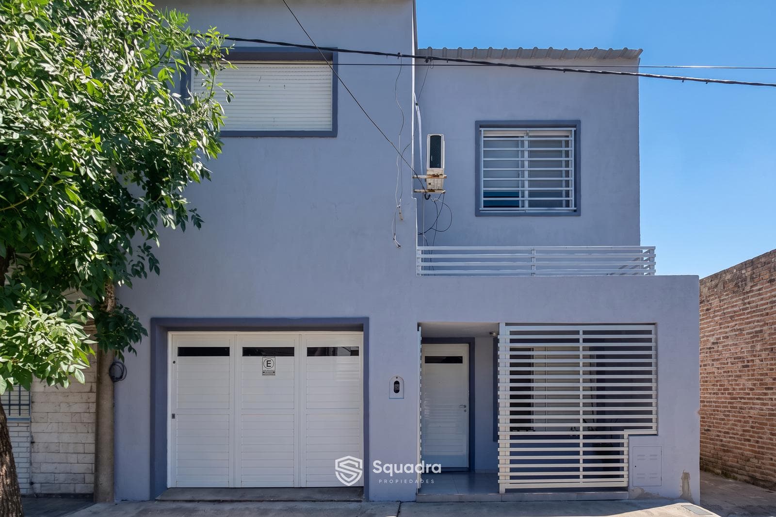 FOR SALE - Three-bedroom house with a patio, pool, and garage - San Lorenzo.