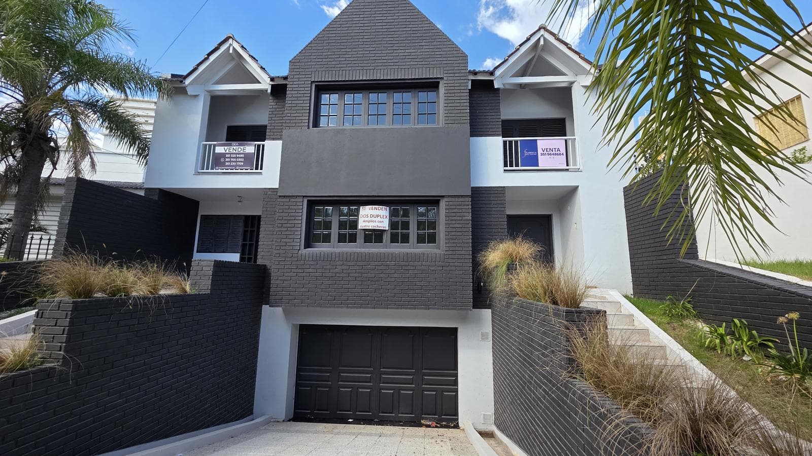 Newly renovated duplex | 3 bedrooms (including one suite), terrace with hot tub, and 2 parking spaces | View of the mountains