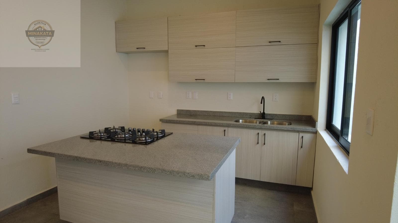 Paris Model Residence, El Pedregal
