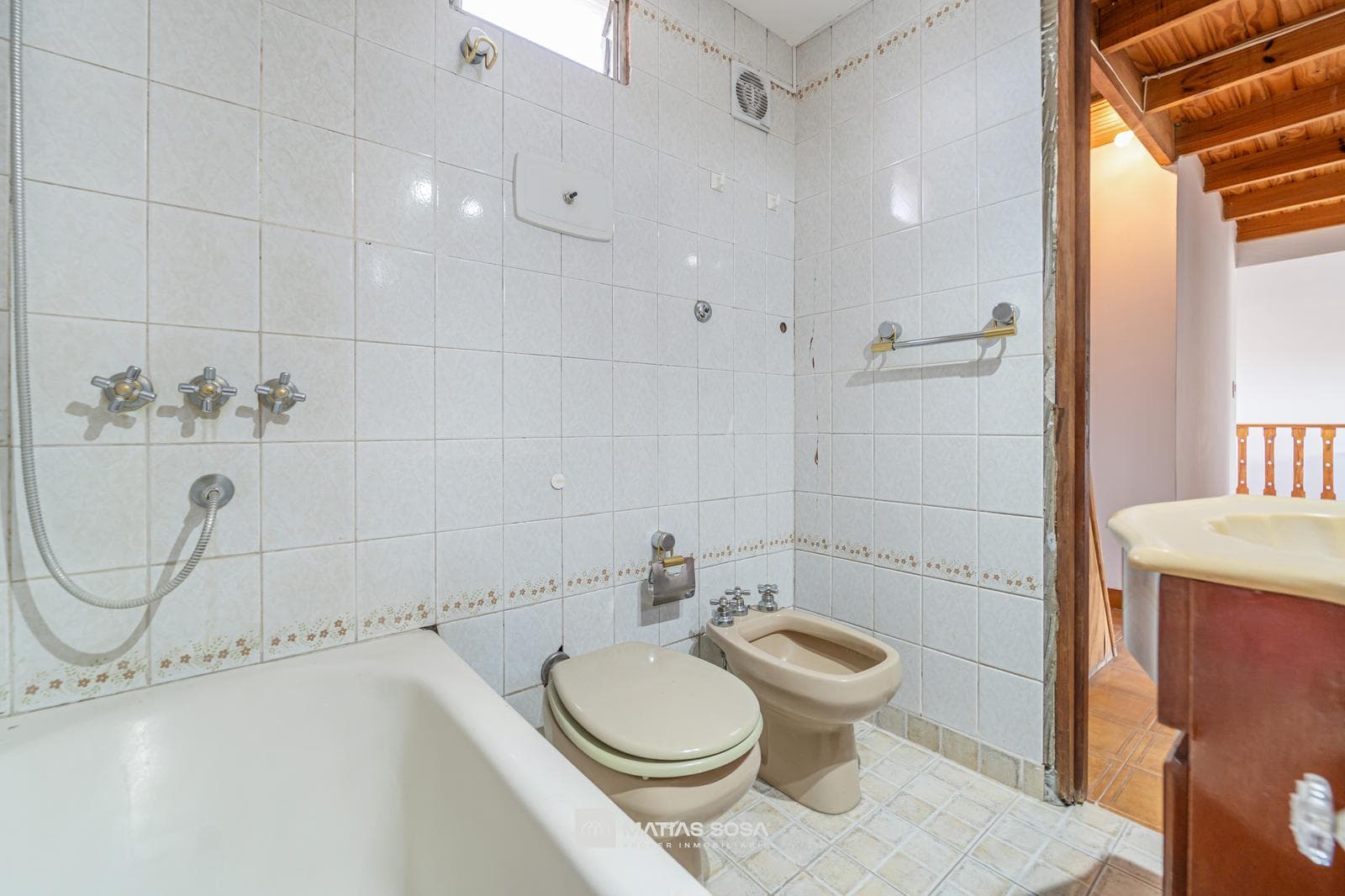 For Sale - 3-room apartment - Patio - Qualifies for financing