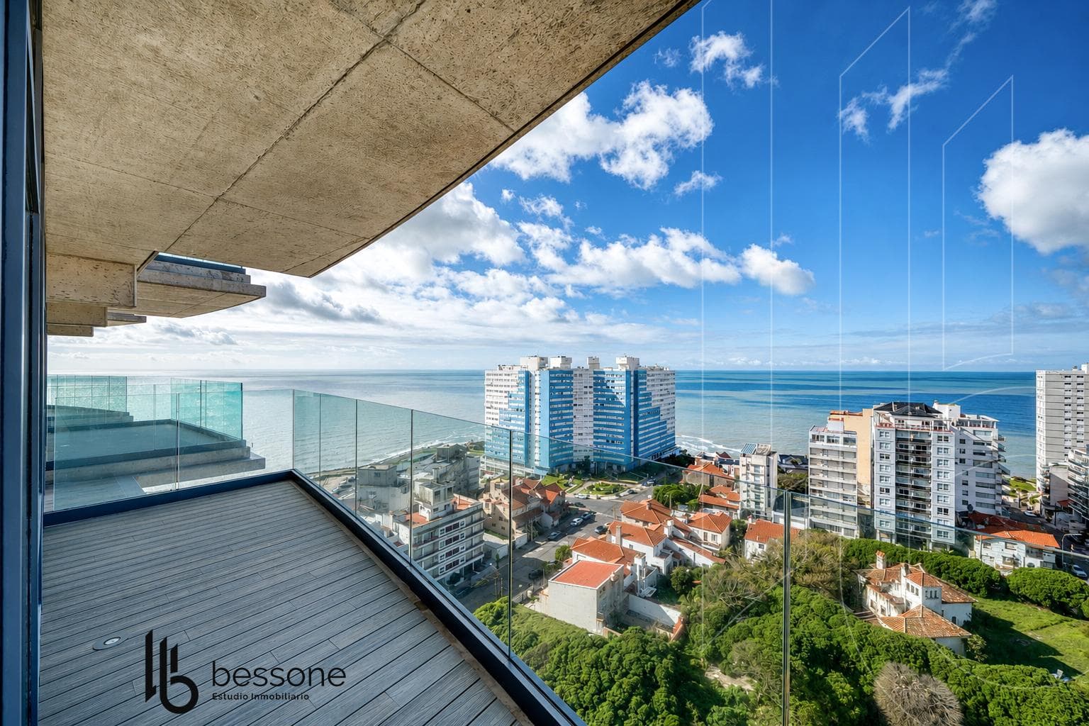 2-room apartment in Unkanny Tower
