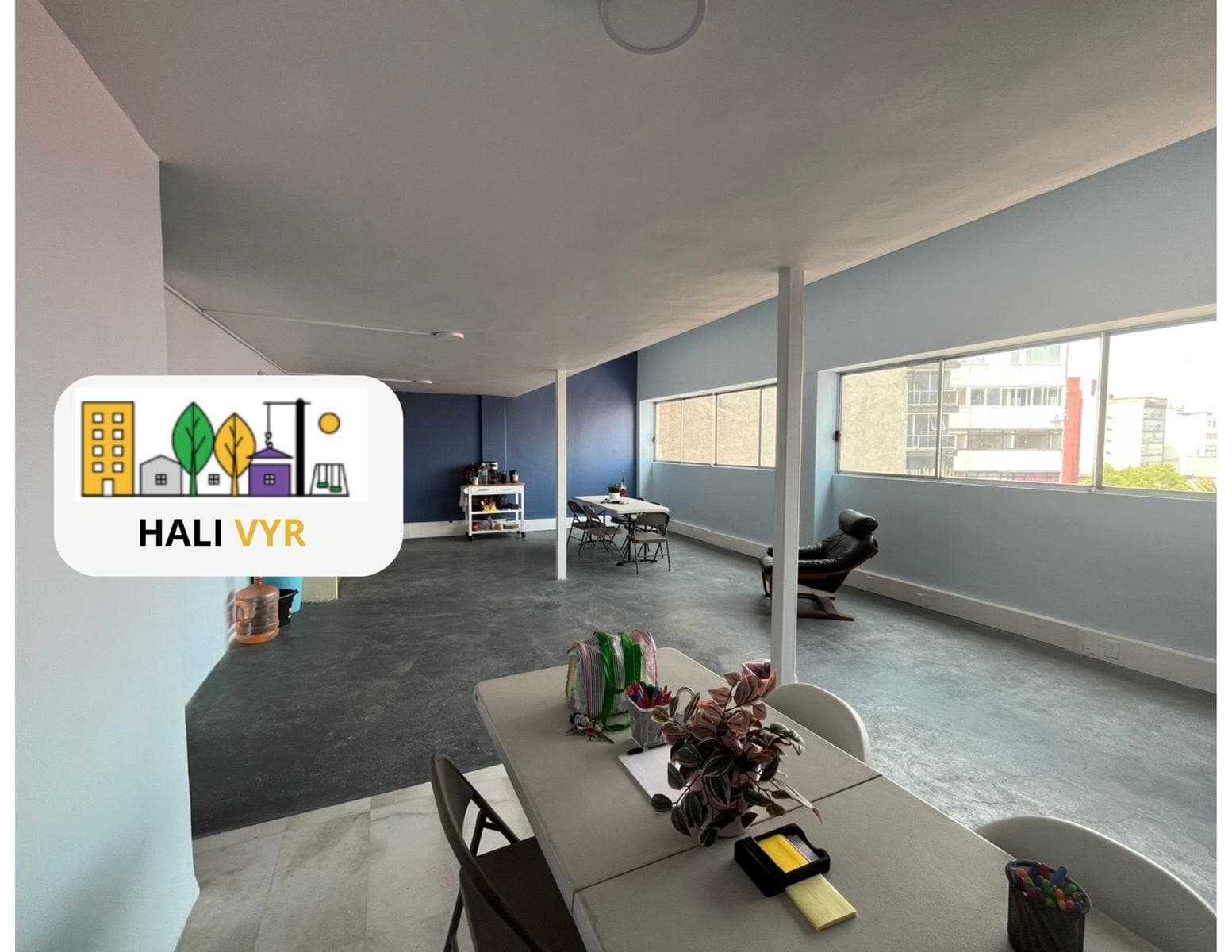 Office/clinic for rent on Aguascalientes Street, Hipódromo, Mexico City, IN A PENTHOUSE