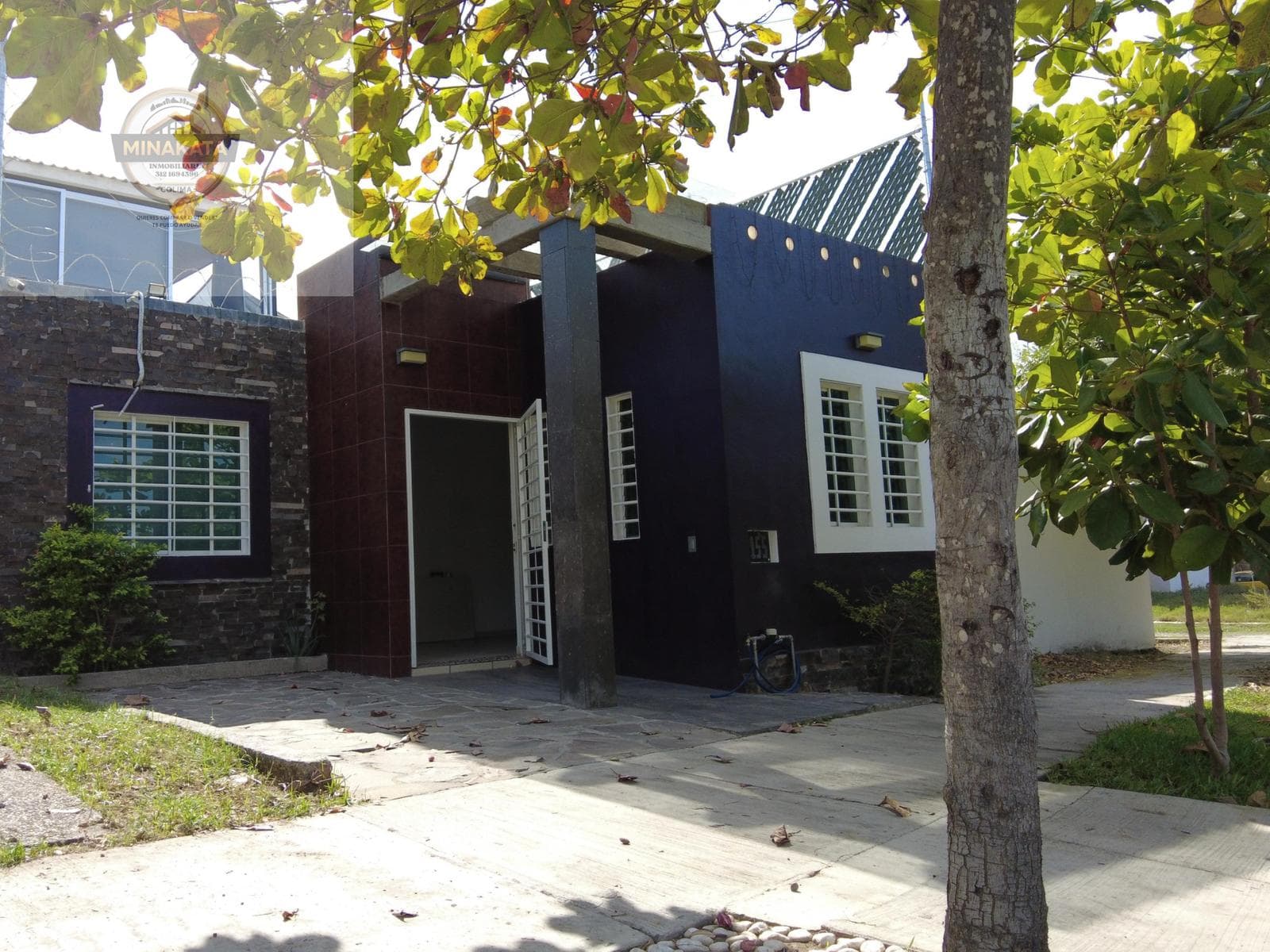 House for Sale, Tulipanes Residential Complex