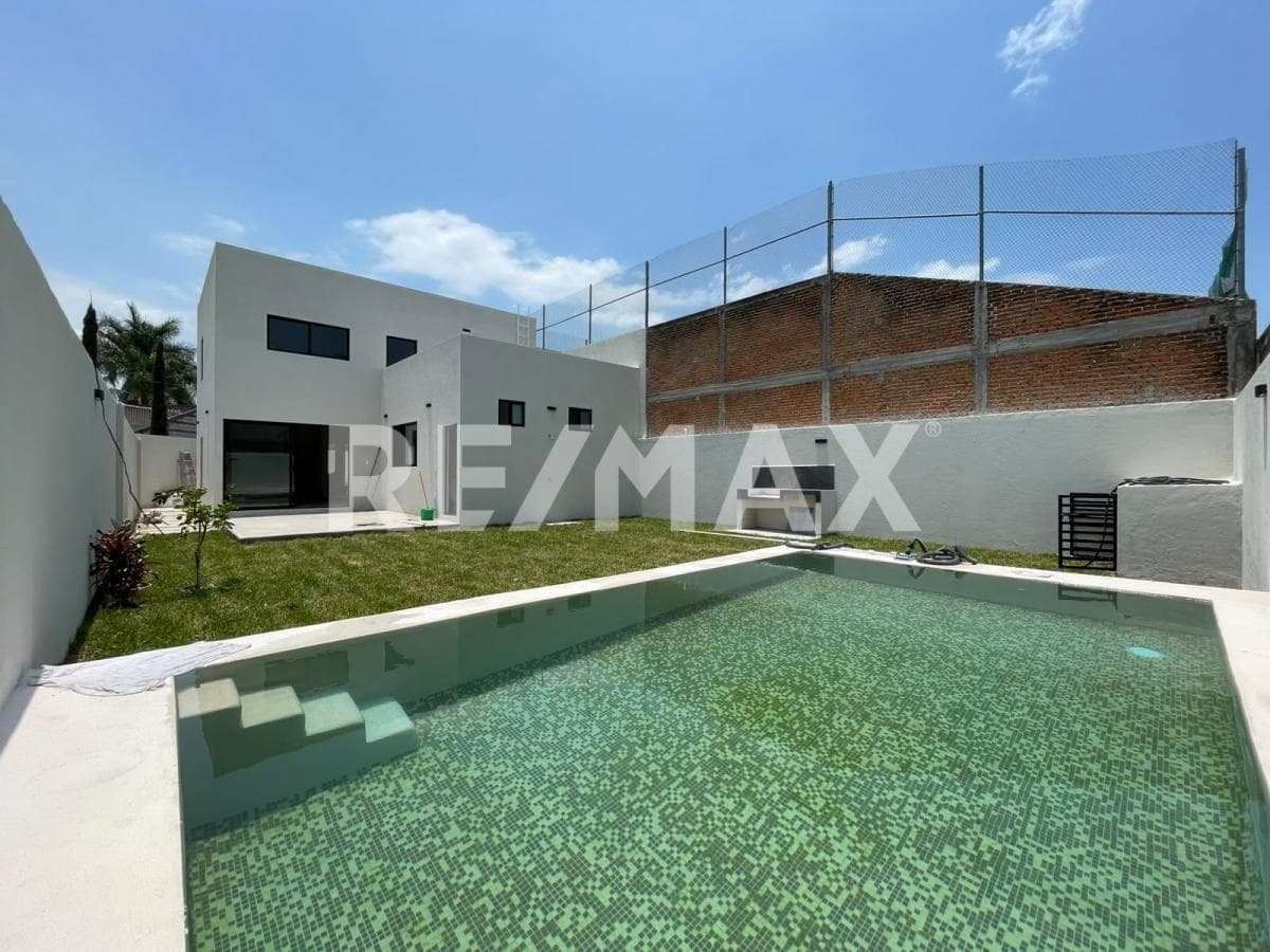 New House for Sale in the Real de Oaxtepec Subdivision