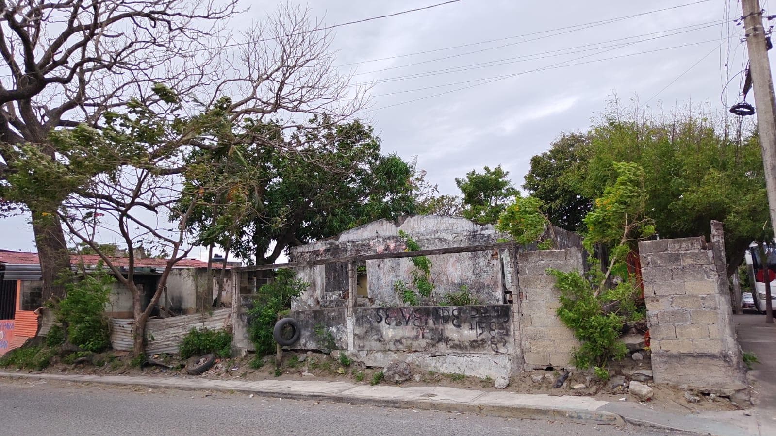 Lot on 2 Caminos