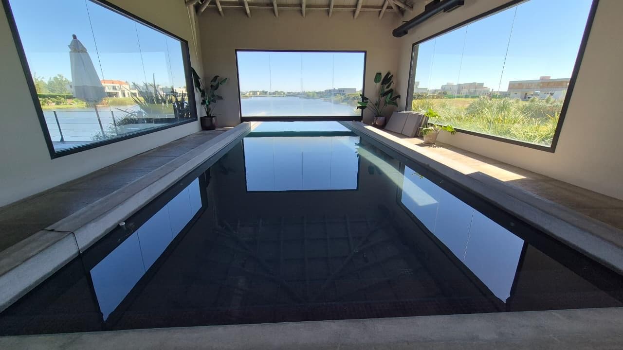 Designer Home in El Naudir