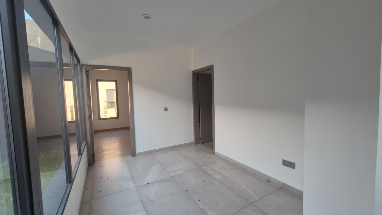 Designer Home in El Naudir