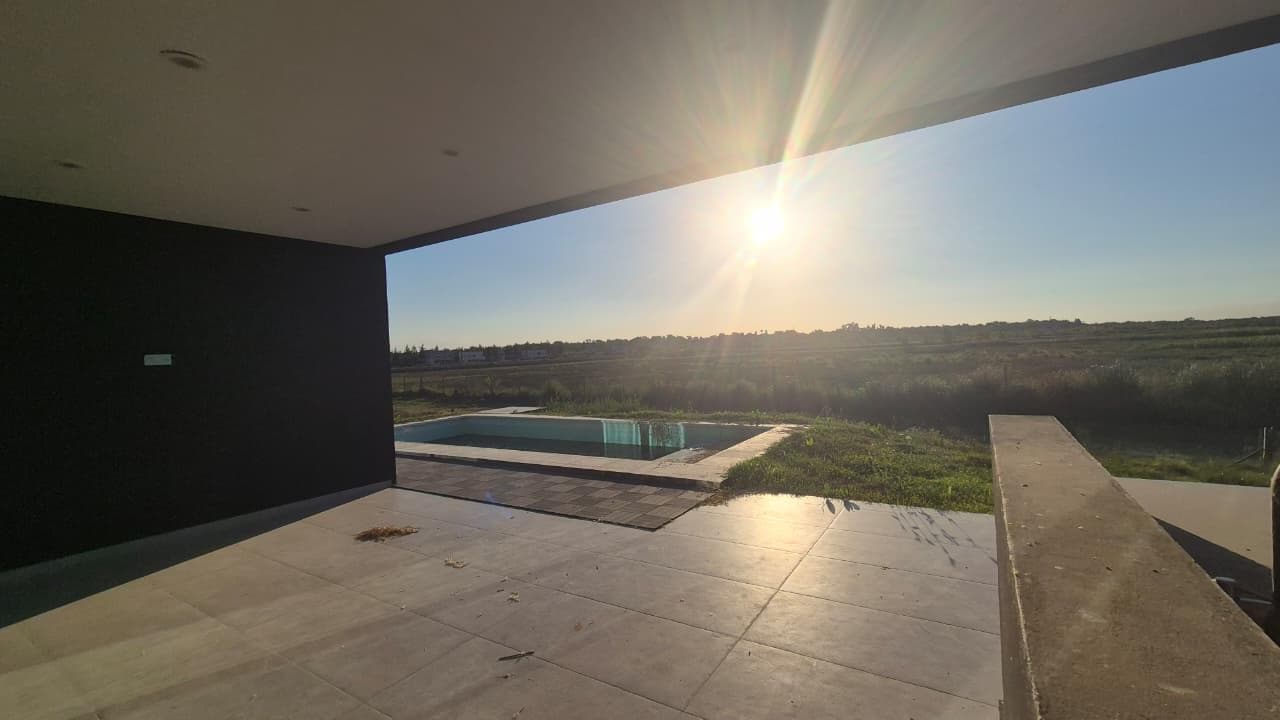 Designer Home in El Naudir