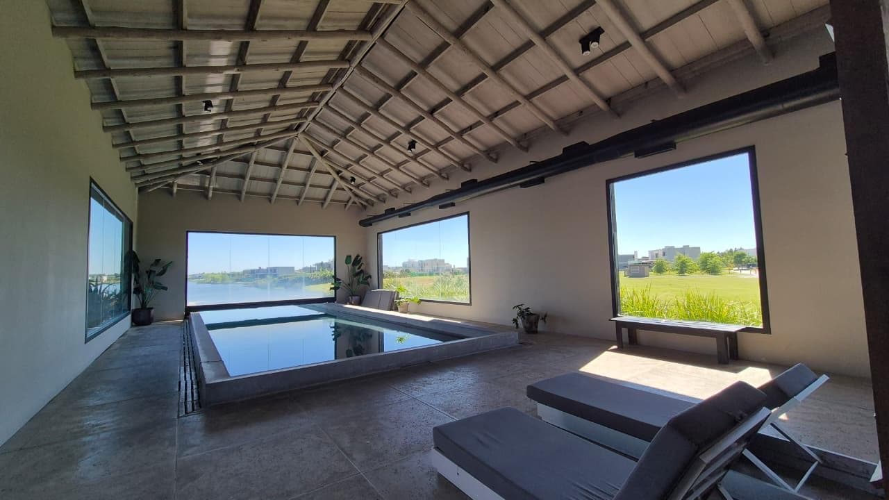 Designer Home in El Naudir