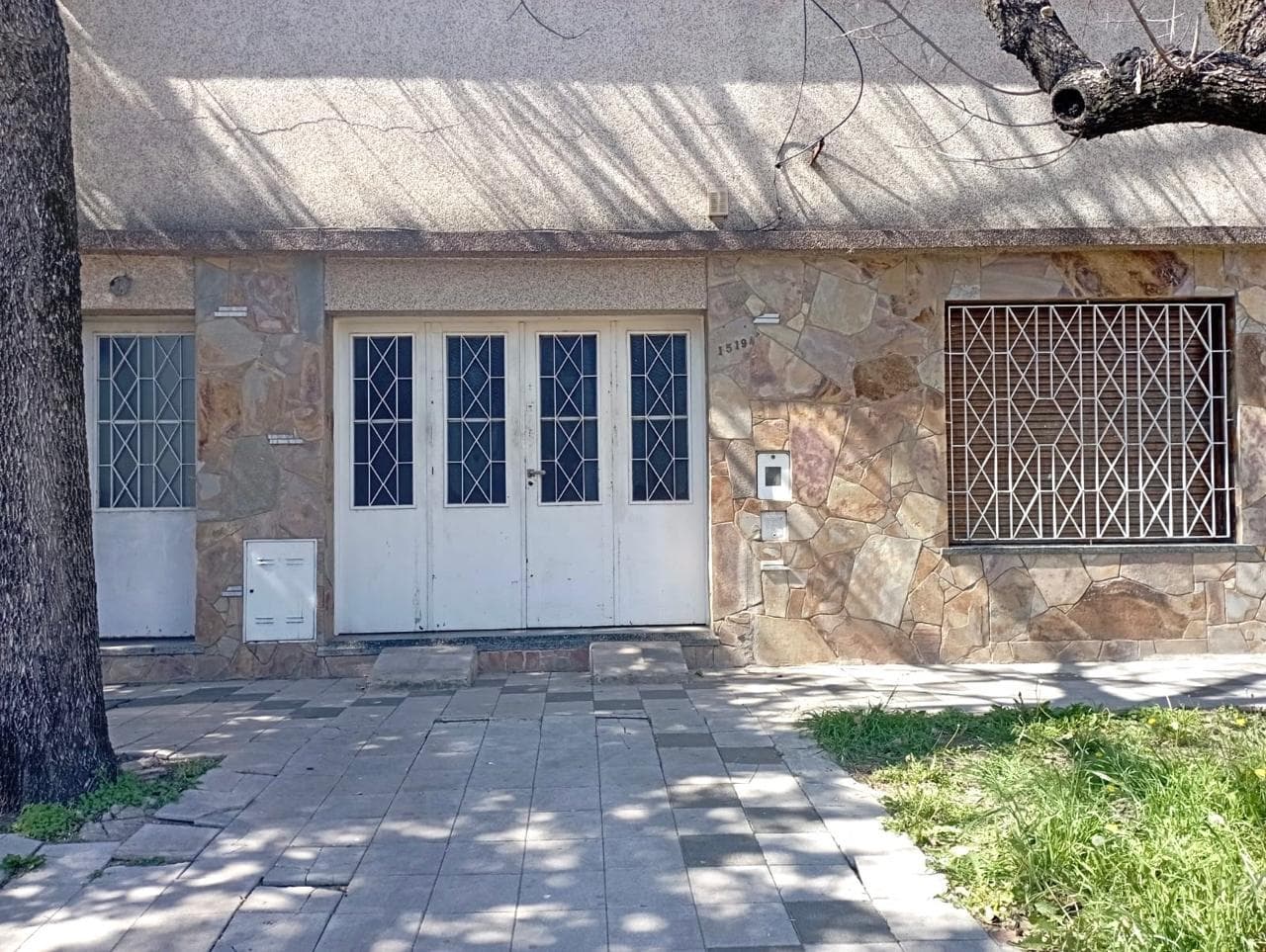 For Sale: 2-Bedroom House with Garage and Yard in the Belgrano Neighborhood