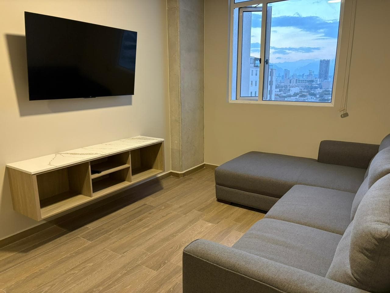 APARTMENT FOR RENT IN SANTA LUCIA - TORRE UNA - FUNDIDORA