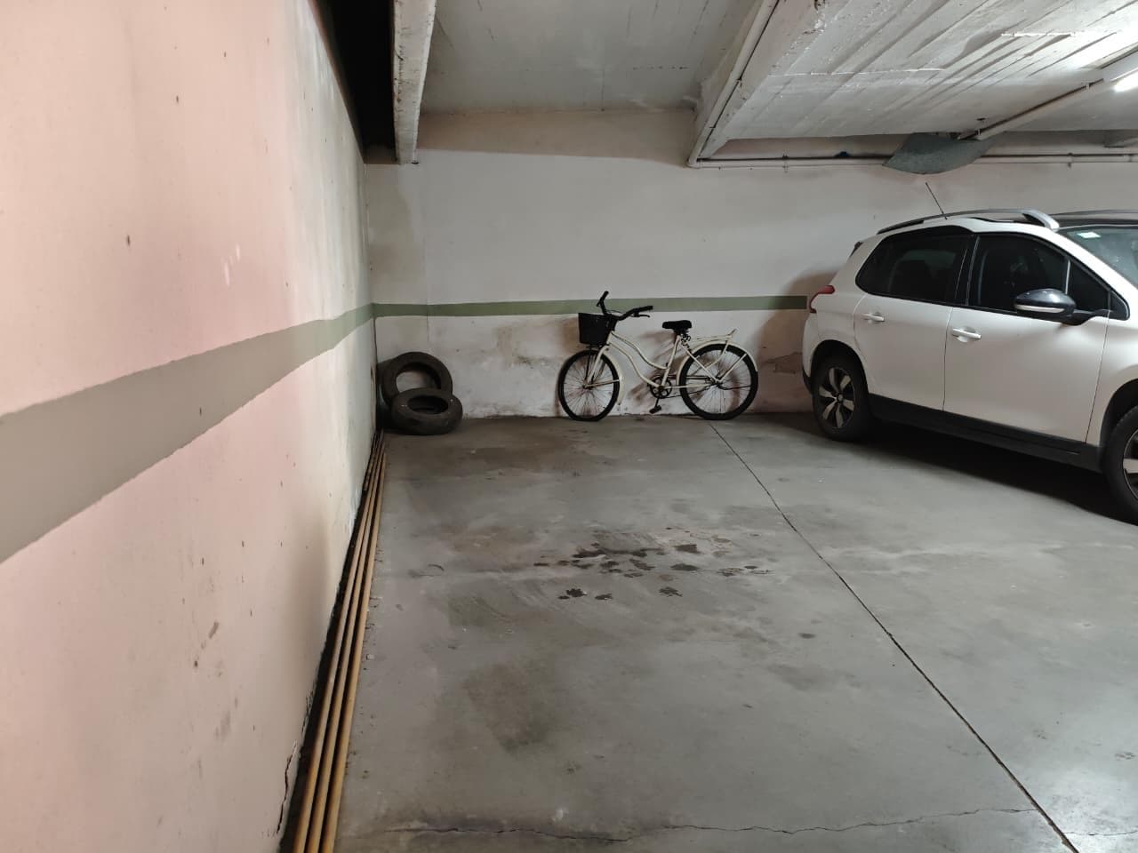 FOR SALE - Garage - Centro Neighborhood, Rosario.