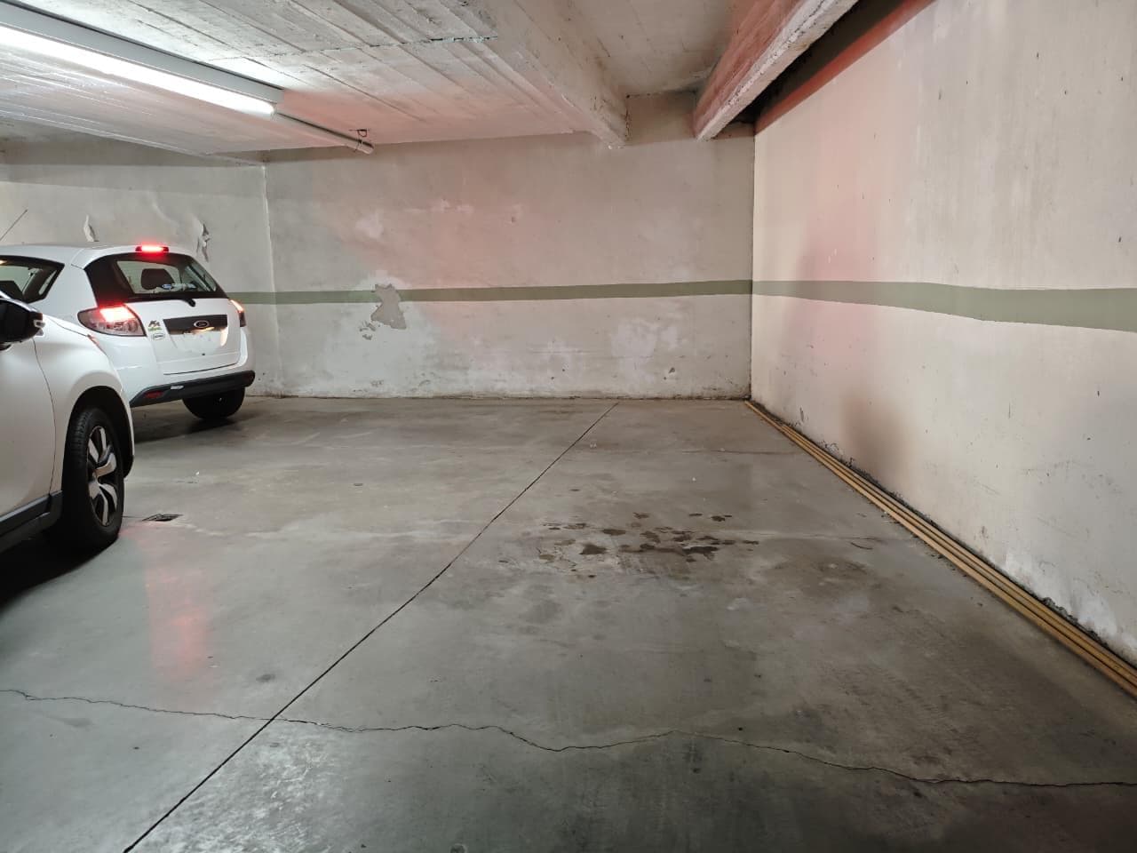 FOR SALE - Garage - Centro Neighborhood, Rosario.