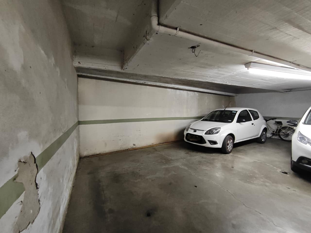 FOR SALE - Garage - Centro Neighborhood, Rosario.