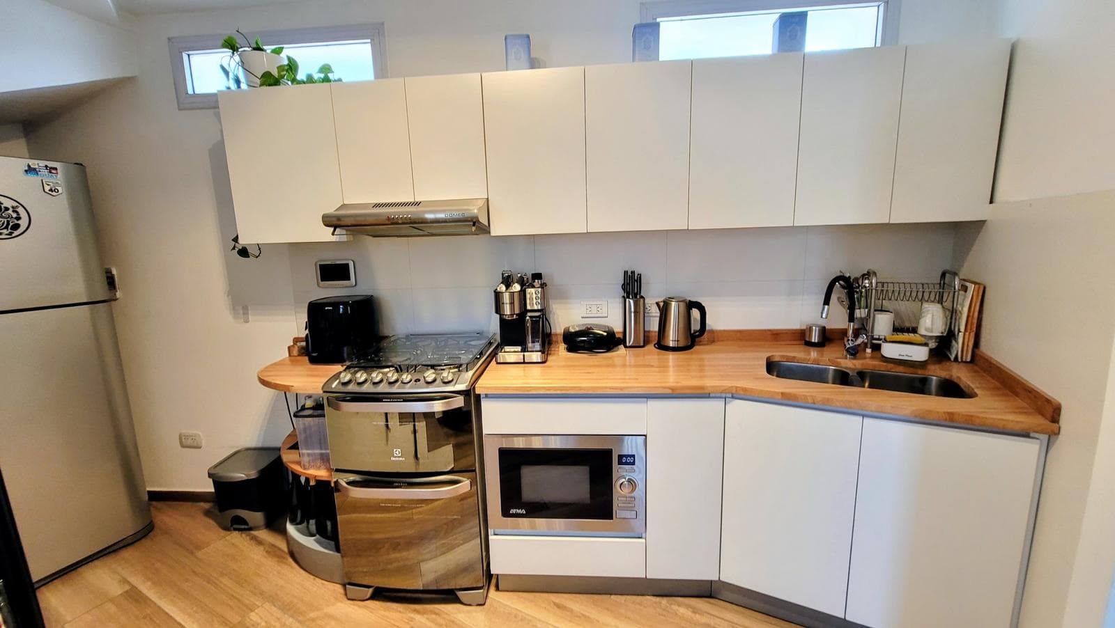 FOR SALE: 3-ROOM RENOVATED APARTMENT WITH TERRACE—ELIGIBLE FOR HAEDO LOAN