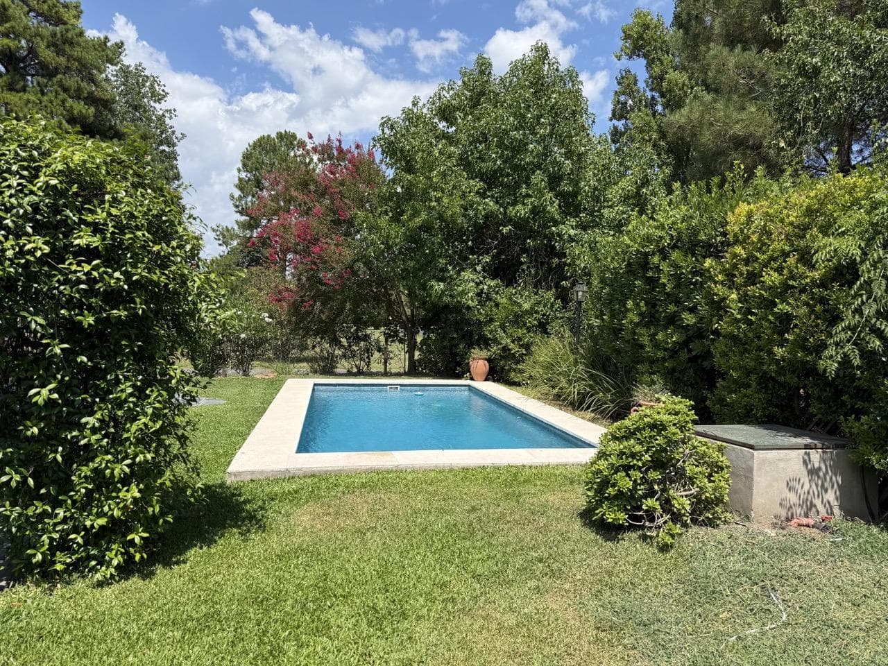 4-room house in the Los Horneros Condominium Complex